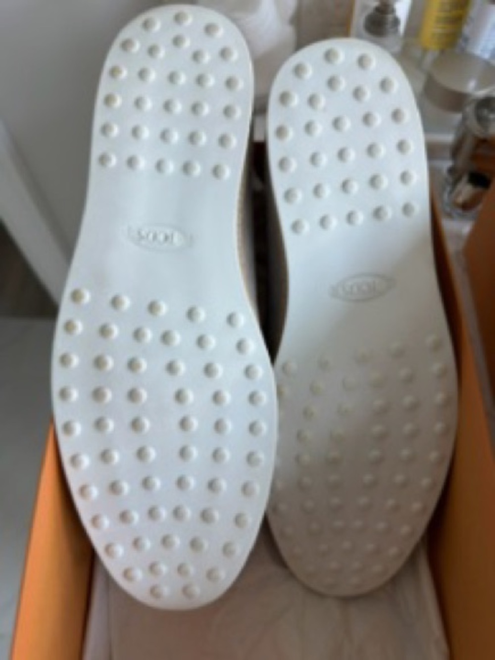Men's Tods leather & raffia loafers in Stone - Picture 3 of 3